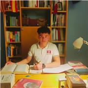 Ex-studente del liceo Cavour di Torino offre ripetizioni di Latino